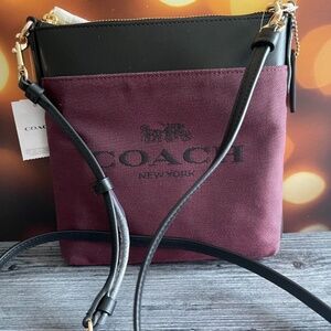 NWT COACH Kitt jacquard small crossbody bag - burgundy